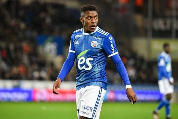 galatasarayda-rota-bellegarde-cimbom-fransiz-yildizi-transfer-listesine-aldi-1594508840114.jpeg Galatasaray'da rota Bellegarde! Cimbom, Fransız yıldızı transfer listesine aldı-3