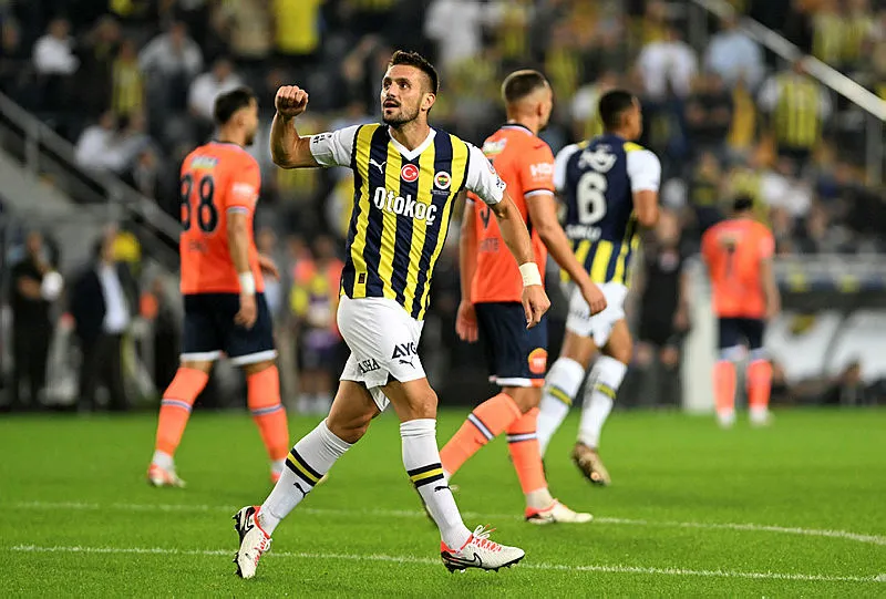 FENERBAHÇE TRANSFER HABERLERİ | Fenerbahçe'de ayrılık! Rekor bonservisle gidiyor - 9