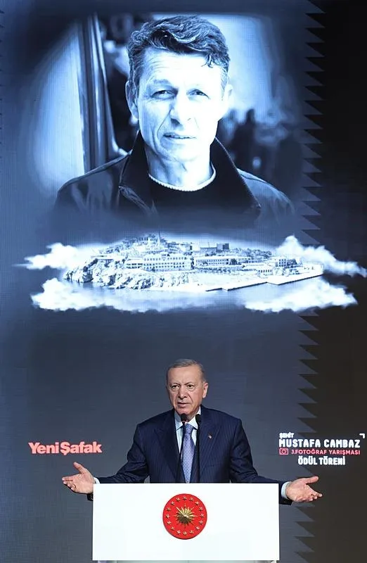 baskan-erdogan-sehit-mustafa-cambaz-fotograf-yarismasi-odul-toreninde-onemli-aciklamalarda-bulundu-1720900034173.jpeg Başkan Erdoğan, Şehit Mustafa Cambaz Fotoğraf Yarışması Ödül Töreni'nde önemli açıklamalarda bulundu-6