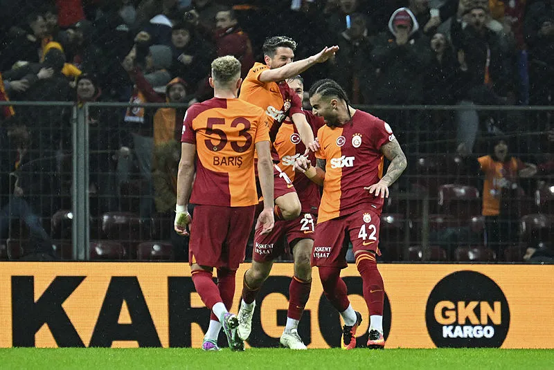 Galatasaray hedef büyüttü! Çifte transfer - 7