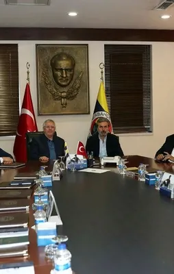 Fenerbahçe Aykut Kocaman'ı açıkladı