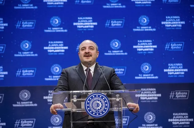 100 bin gence yeni iş imkanı! Sanayi ve Teknoloji Bakanı Mustafa Varank istihdam müjdesini verdi