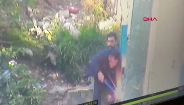 Ataşehir kablo hırsızları kamerada! Elektrik trafosuna giden kabloları...