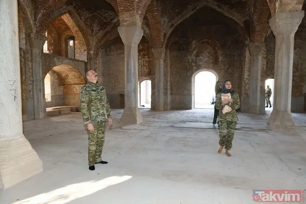 Azerbaycan Cumhurbaşkanı İlham Aliyev eşi Mihriban Aliyeva ve kızı Leyla Aliyeva ile birlikte Şuşa'yı ziyaret etti - 21