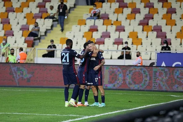 Fırtına farklı galibiyetle rekor kırdı: Trabzonspor Süper Lig'deki 48. sezonunda en golcü lig başlangıcını yaptı-6