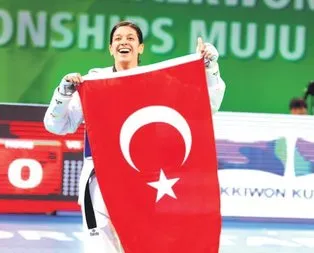 Nur Tatar Dünya Şampiyonu