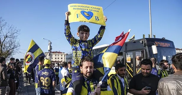 Fenerbahçeli taraftarlar yola çıktı!