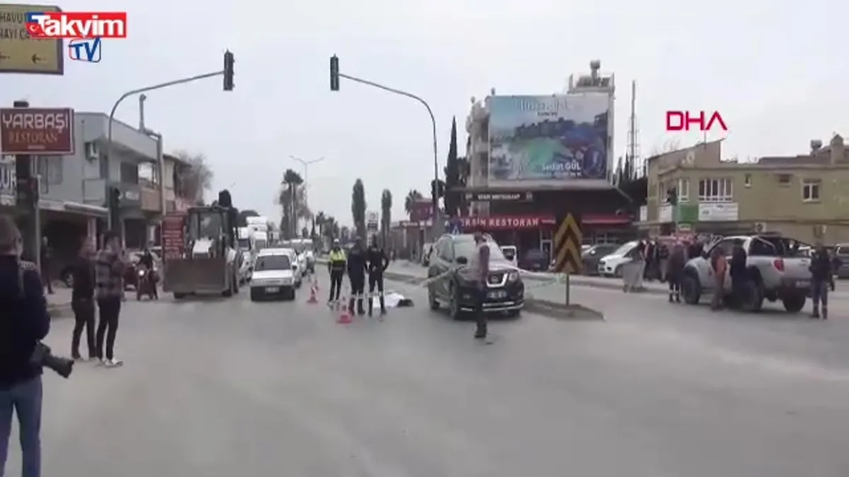 Adana’da yaya geçidinde feci kaza: 1 ölü