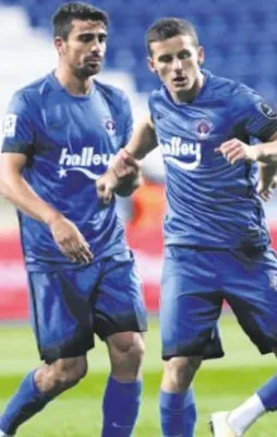 Kasımpaşa iki golle gruplara yükseldi