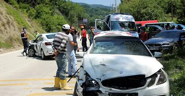 Bolu’da zincirleme kaza: 6 yaralı!