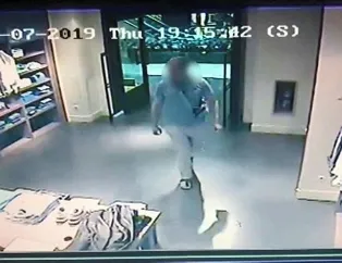 Pantolon denerken 200 bin doları çalındı