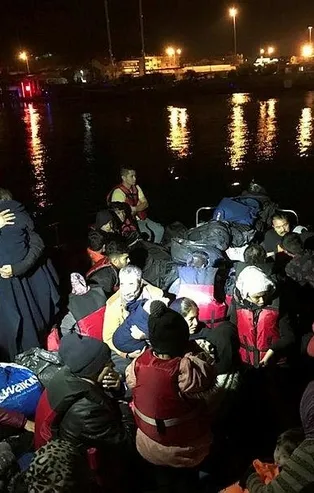 İzmir'de 34 düzensiz göçmen yakalandı