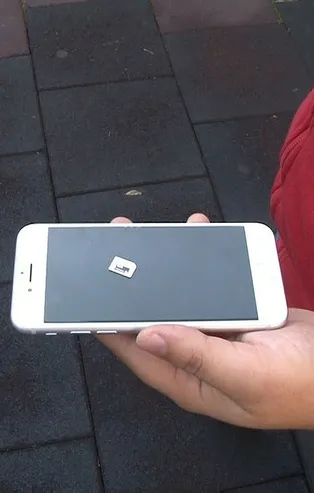 Cep telefonu hattı aldı başına gelmeyen kalmadı! Her gün onlarca kişi arıyor