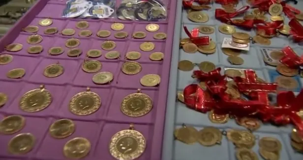 dunyaca-unlu-iki-banka-herkesi-afallatacak-yil-sonu-altin-tahminini-paylasti-1697008125791.jpg Dünyaca ünlü iki banka herkesi afallatacak yıl sonu altın tahminini paylaştı-2