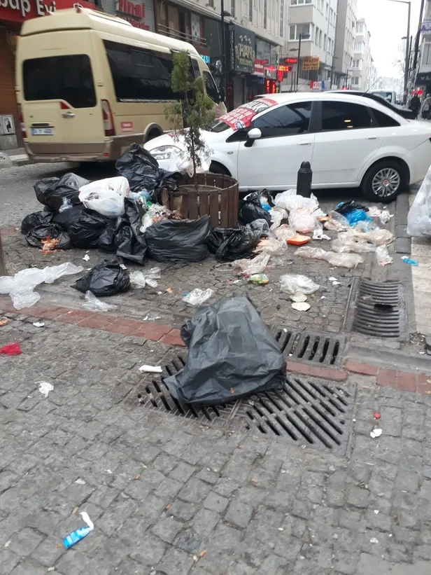 CHP'li Avcılar Belediyesi'nde maaşını alamayan işçiler ayaklandı! Kılıçdaroğlu'na pankartlı gönderme-4