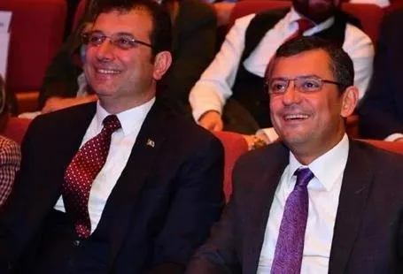 1692297804611.jpeg CHP'li vekilden İmamoğlu ve Özel'e bomba rest! Açık açık alay etti: Çizmeye hazırım!-5
