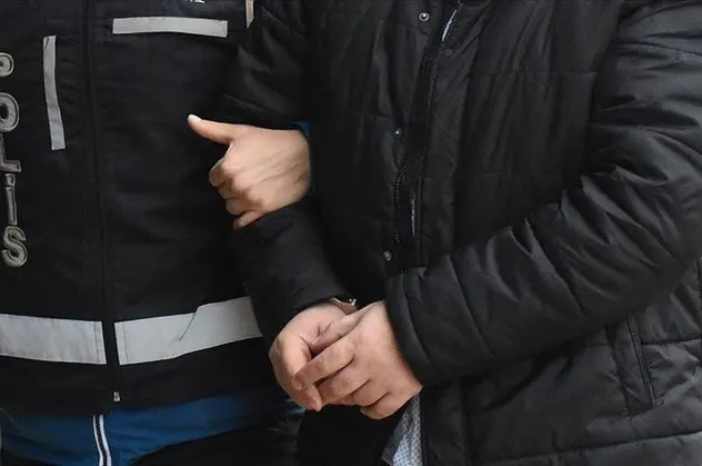 Son dakika: Adana’da FETÖ operasyonuna 3 tutuklama