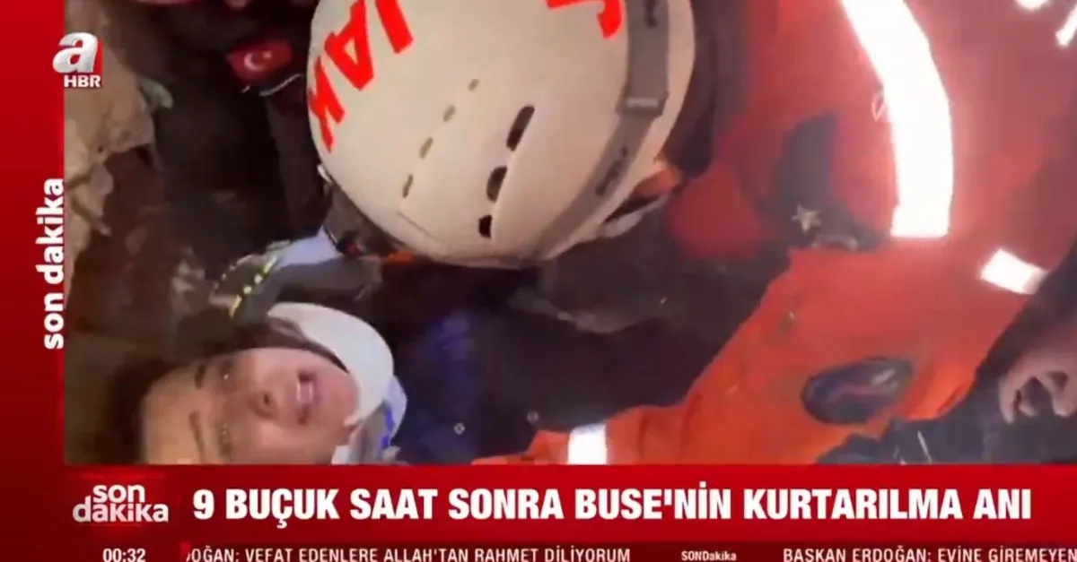 İzmir'deki depremde enkaz altında kalan Buse Hasyılmaz'ın kurtarılma anları A Haber'de