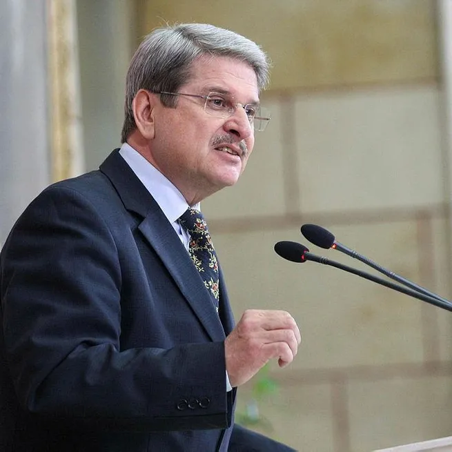 İYİ Partide kavga devam ediyor: Aytun Çıraydan Lütfü Türkkana küfür hatırlatması: Bacını.. diye...