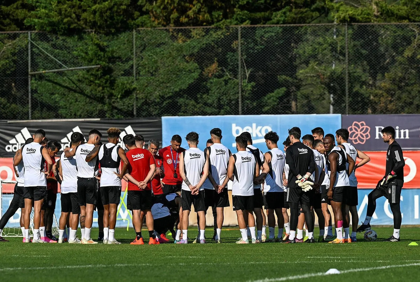 Beşiktaş’ta yeni sezon hazırlıkları sürüyor
