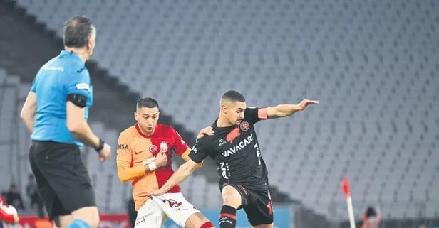 Mercan imzayı atıyor