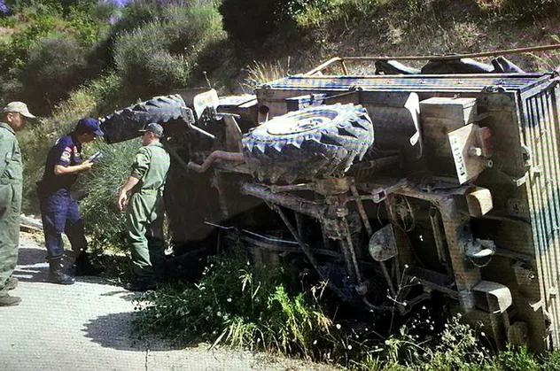 Hatay'da askeri araç devrildi: 19 yaralı