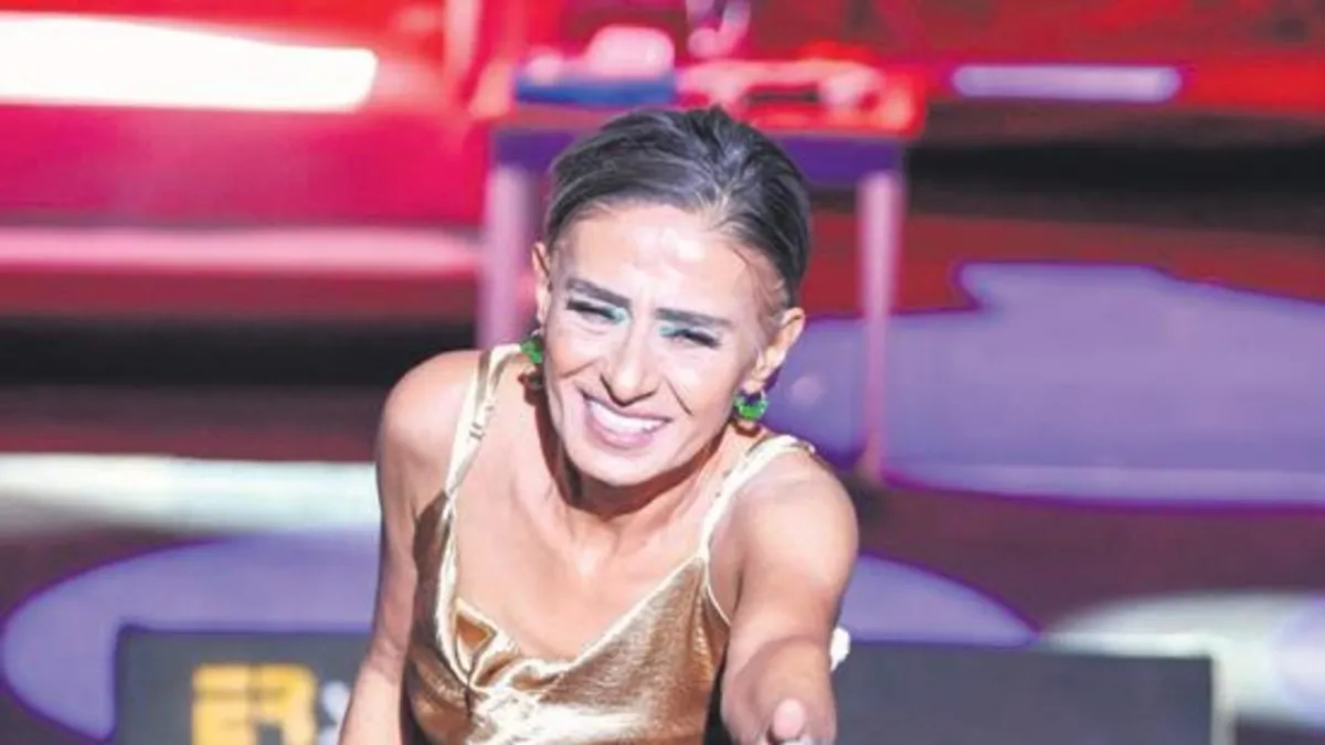 Yıldız Tilbe önceki akşam Bodrum Antik Tiyatro'da sevenlerinin karşısına çıktı