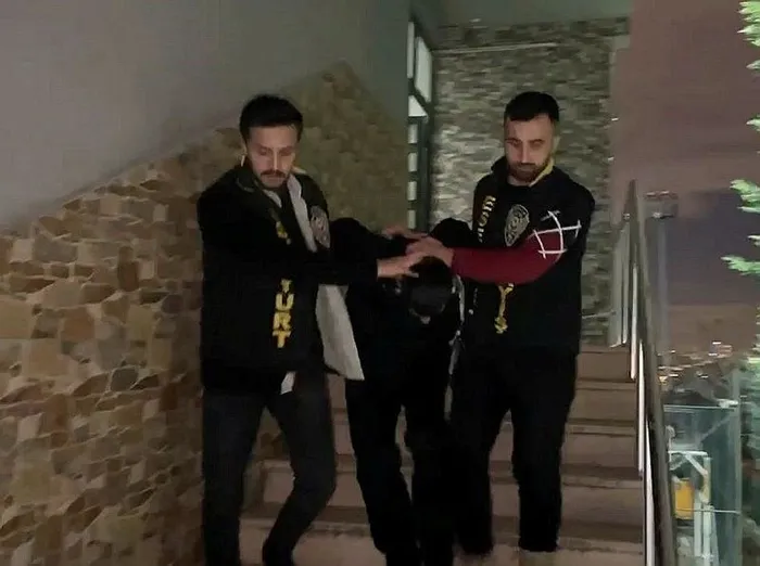 Esenyurt'ta 10 kişiyi bıçaklayan saldırganın 2 gün önce babasını hedef aldığı ortaya çıktı!-4