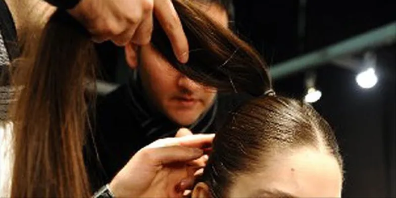 sactaki-kepek-egzama-dokulme-yaglanma-sorunlarina-cozum-sampuanin-icine-1-kasik-ekleyin-herkesin-mutfaginda-va-1710453068537.jpg 1 kaşık eklemek yeterli! Saçtaki kepek, egzama, dökülme, yağlanma sorunlarına çözüm: Herkesin mutfağında bulunuyor-2