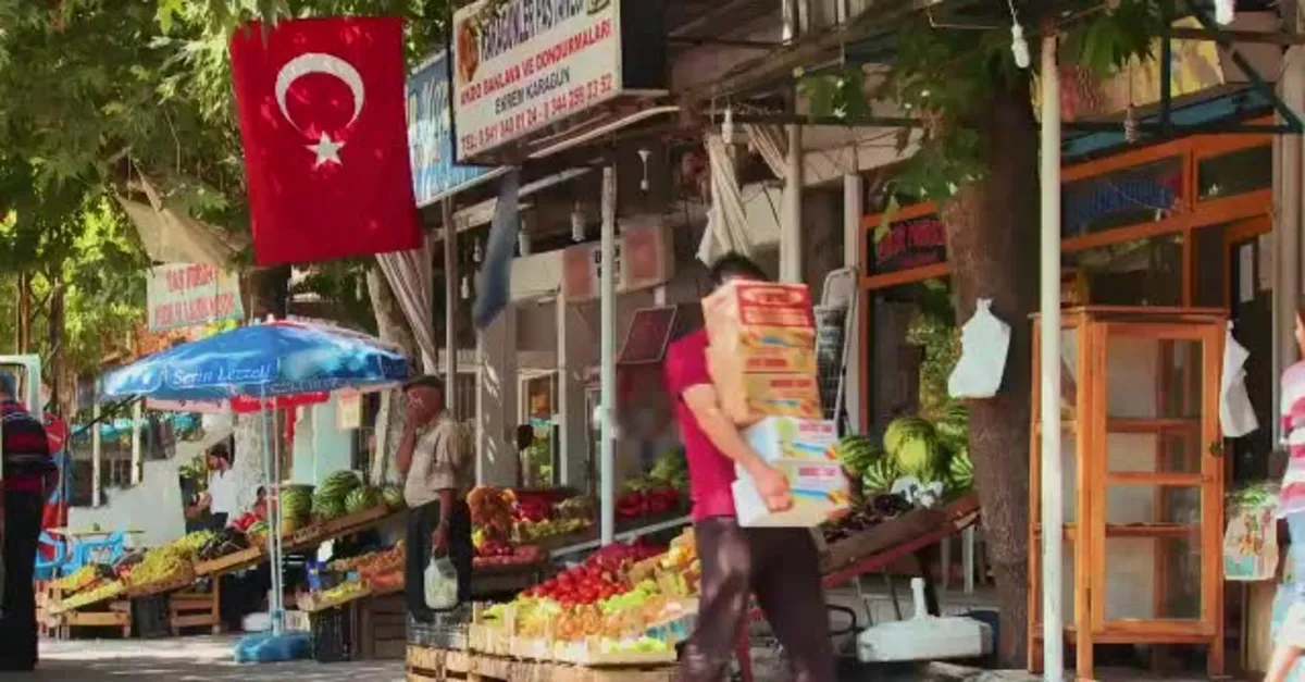 Fahrettin Altun'dan #BizBizeYeterizTürkiyem paylaşımı! "Sen, ben yok! 'BİZ' varız"
