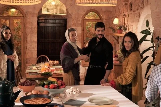 Hercai 57. bölümde dengeler değişecek! Hercai’nin Azra’sı Sera Kutlubey kimdir?