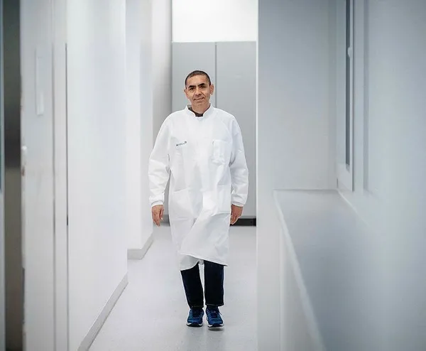 Dünyanın konuştuğu bilim insanı Prof. Dr. Uğur Şahin, dün A Haber’e konuk oldu-4