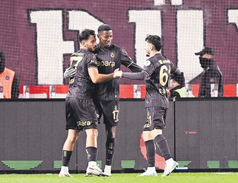 Hedef ilk deplasman zaferi