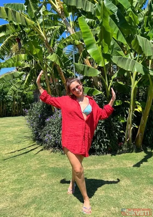 MasterChef Danilo Zanna'nın eski eşi Tuğçe Demirbilek'ten olay kareler! Bikinisiyle poz verdi sosyal medya yıkıldı: "Şefime selam olsun" - 35