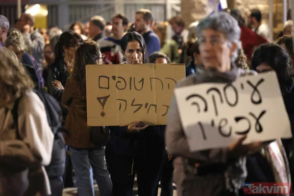 İsrailli esirlerin ailelerinden katil Netayahu'ya tepki yağmaya devam ediyor: Bakanlık yakındaki yolu 241 saniye boyunca trafiğe kapattılar - 24