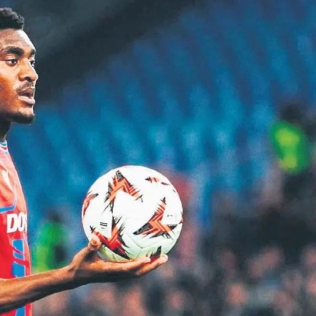 Aslan’a 1.92’lik kule