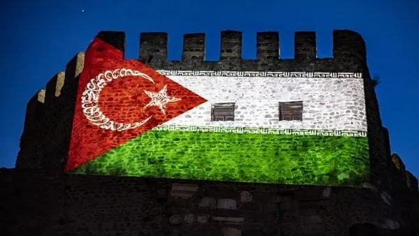 ankara-kalesi-filistine-destek-icin-isiklandirildi-kudus-ozgur-olana-dek-kiyamdayiz-1621030968667.jpeg