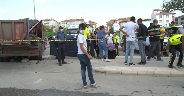 Demir yüklü kamyonun altına girdi! Elazığ'da feci kaza