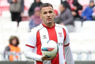 Rey Manaj’dan Sivasspor’a kötü haber!