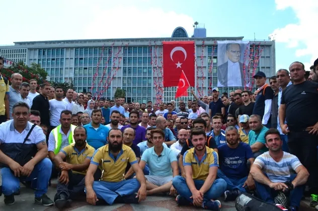 "Bankamatik memuru" dediler, mahkemede çark ettiler! CHP'li İBB'nin işçi kıyımında mağdur işçilerin hukuk zaferi