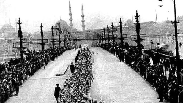 bugun-okullar-tatil-mi-6-ekim-2023-cuma-ders-var-mi-yarim-gun-mu-istanbulun-kurtulusu-resmi-tatil-mi-meb-son-d-1696561876222.jpeg BUGÜN OKULLAR TATİL Mİ? 6 Ekim 2023 Cuma ders var mı, yarım gün mü? İstanbul’un Kurtuluşu resmi tatil mi? MEB son dakika!-5