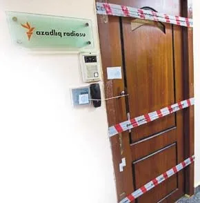 Ajan radyosuna Azeri mührü!