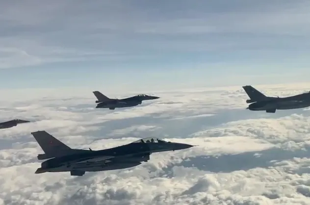 Yunanistan NATO görevini engellemeye çalıştı! Ege'de tehlikeli provokasyon: "Gerekli karşılık verildi"