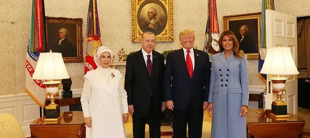 Trump aile fotoğrafını paylaştı