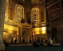 Bin aydan daha hayırlı olan Kadir Gecesi’nde Ayasofya-i Kebir Camii Şerifi’nden mazlum Filistin halkı ve Mescid-i Aksa’ya dua
