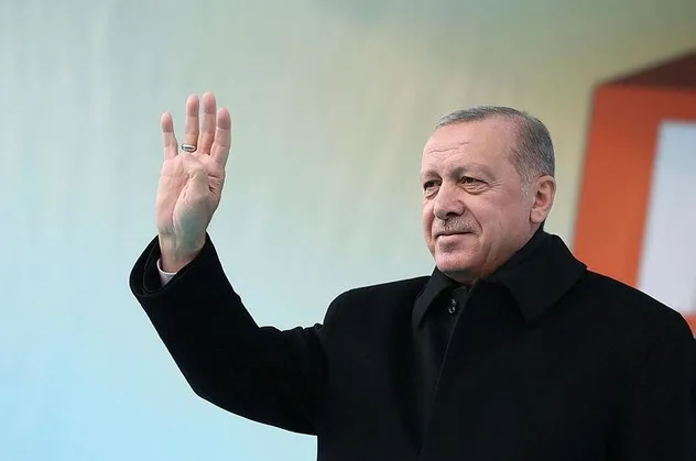 Bakan Varank Antarktika'ya Başkan Erdoğan'ın selamını iletti