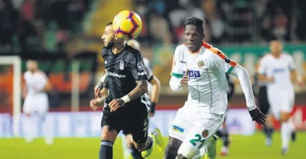 Alanya’da 10 futbolcunun sözleşmesi sona eriyor (Yurttan ve dünyadan spor gündemi)