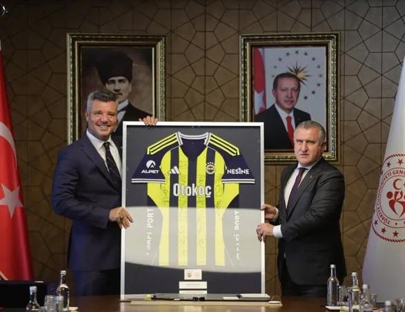 Bakan bak fenerbahçe’yi kabul etti
