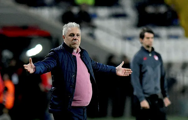 super-ligde-caykur-rizespor-tomas-ile-yollarini-ayirdi-1611056841765.jpg Süper Lig'de Çaykur Rizespor Tomas ile yollarını ayırdı-1