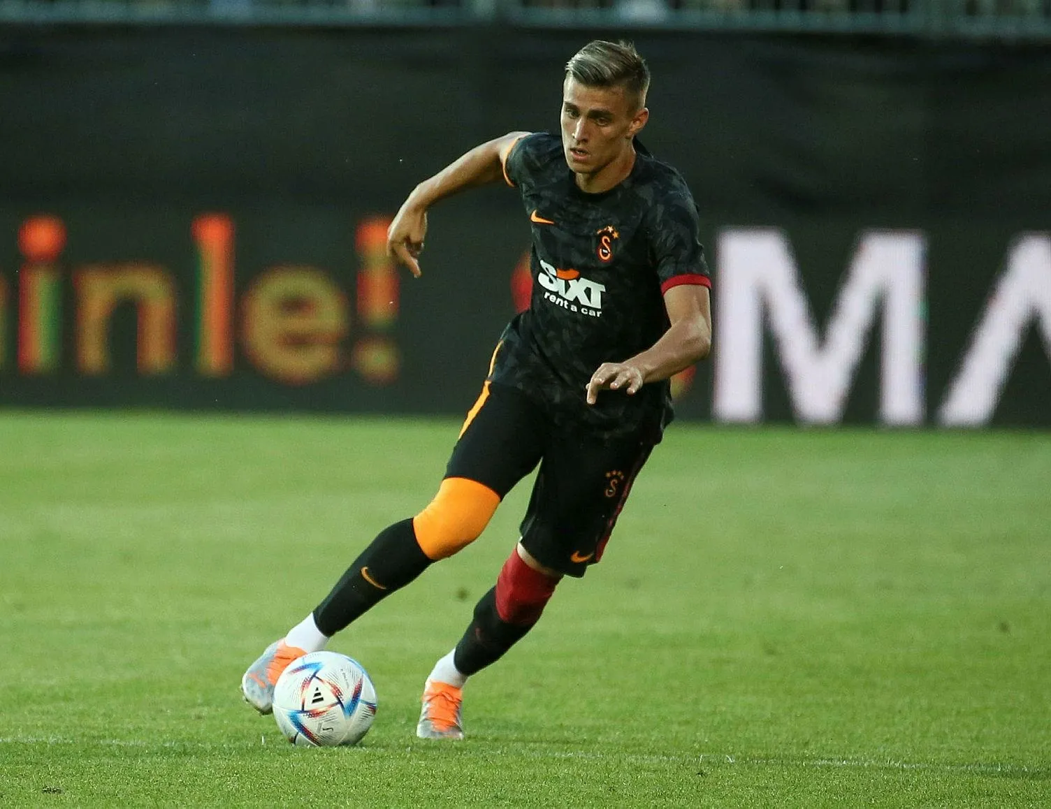 5 ay sonra 11’e dönüyor! Buruk’tan sürpriz karar